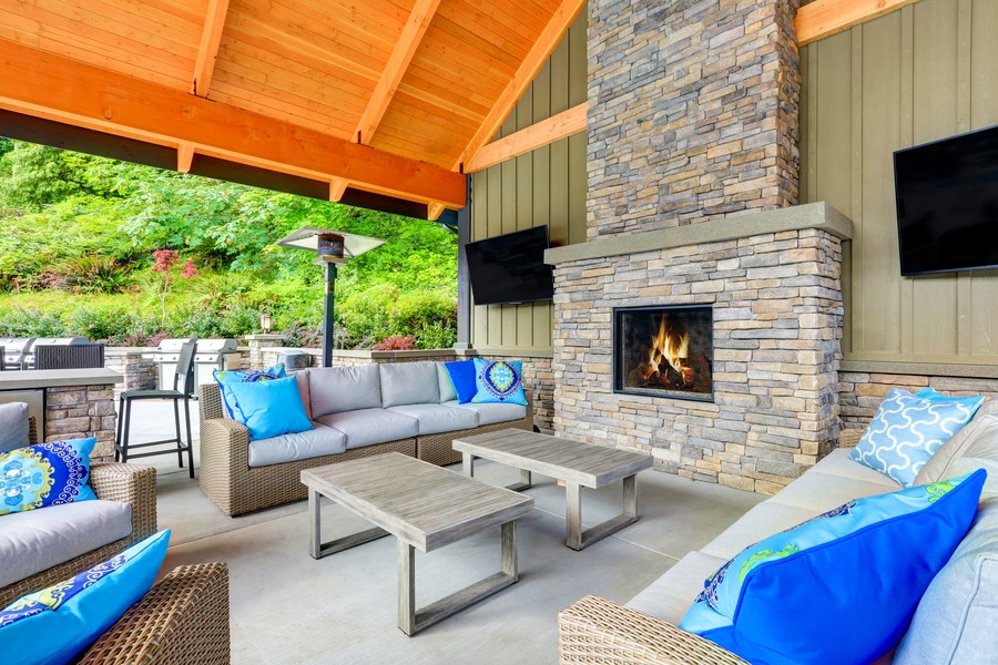 why-your-smart-home-needs-outdoor-entertainment